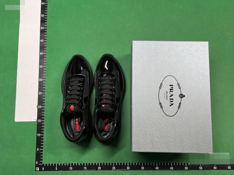 Zdjęcie QC 1 z 1 — Prada Linea Rossa Cleated Rubber Sole Sneakers [14 styles]