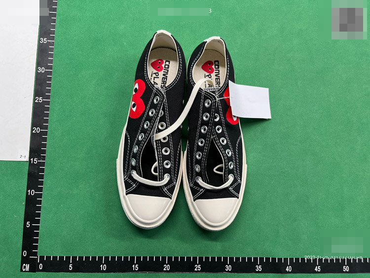 Zdjęcie QC 3 z 4 — Comme des Garçons Play x Converse Chuck Taylor All Star Sneakers [20 styles]