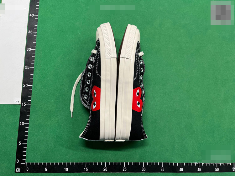 Zdjęcie QC 4 z 4 — Comme des Garçons Play x Converse Chuck Taylor All Star Sneakers [20 styles]