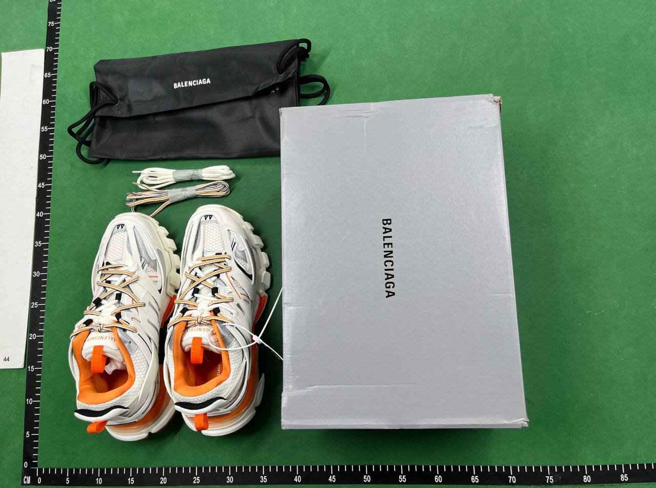 Zdjęcie QC 1 z 1 — Balenciaga Track Sneakers