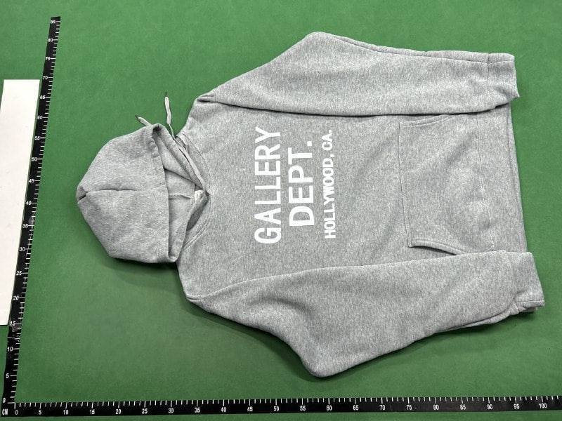 Zdjęcie QC 1 z 1 — Gallery Dept. Logo Hoodie