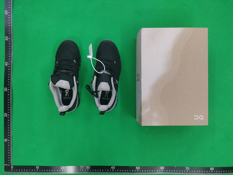 Zdjęcie QC 1 z 2 — On Cloudrock Trail Running Shoes [7 styles]