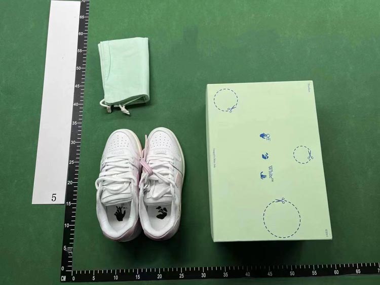 Zdjęcie QC 4 z 4 — Off-White Arrow Low-Top Sneakers [35 styles]