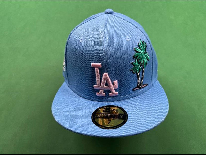 Zdjęcie QC 1 z 1 — New Era 59FIFTY Fitted Baseball Caps [40 styles]