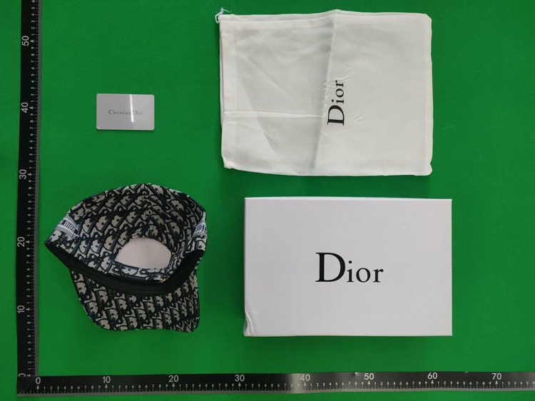 Zdjęcie QC 1 z 2 — Gucci GG Supreme / Fendi FF Monogram Baseball Caps [40 styles]