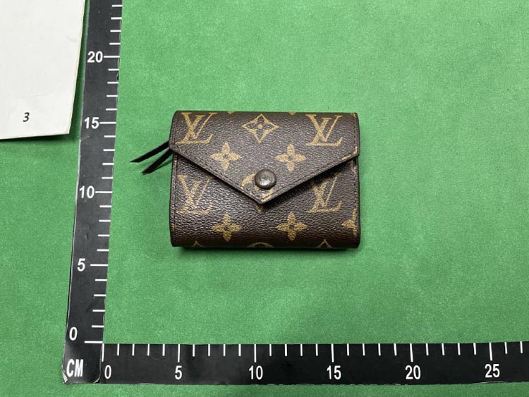 Zdjęcie QC 2 z 4 — Louis Vuitton / Coach / Gucci Multi-Brand Wallets [38 styles]