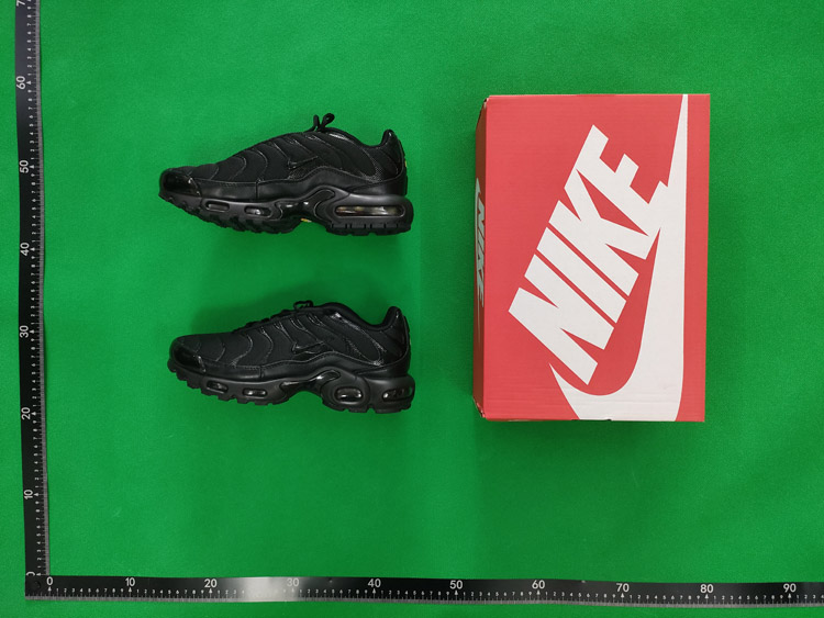 Zdjęcie QC 2 z 2 — Nike Air Max Plus Sneakers [9 styles]