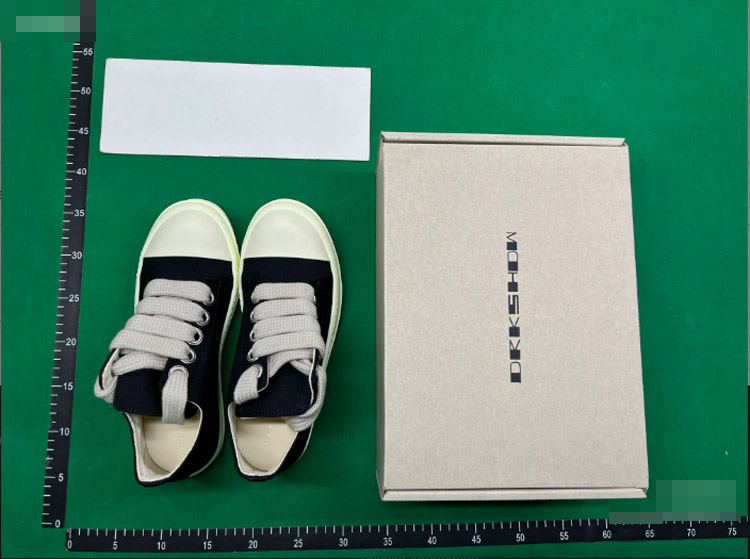 Zdjęcie QC 1 z 1 — Converse Chuck 70 High-Top Sneakers [4 styles]