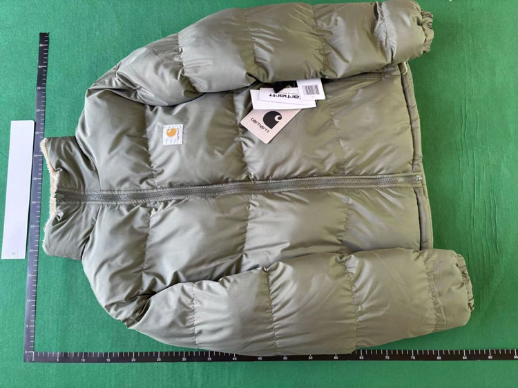 Zdjęcie QC 3 z 4 — Carhartt J130 Sherpa-Lined Reversible Jacket