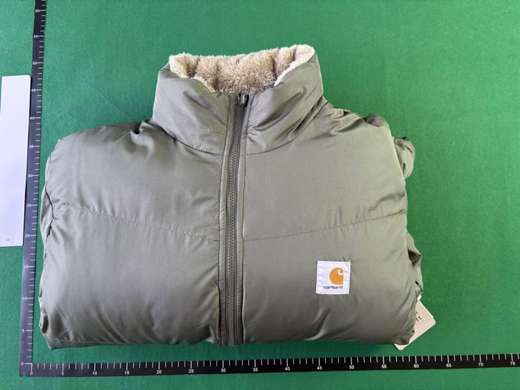 Zdjęcie QC 4 z 4 — Carhartt J130 Sherpa-Lined Reversible Jacket