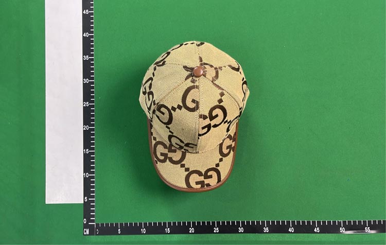 Zdjęcie QC 1 z 3 — Gucci GG Supreme Baseball Cap [19 styles]