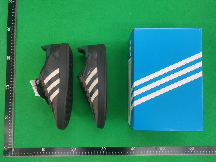 Zdjęcie QC 3 z 4 — Adidas Gazelle Sneakers