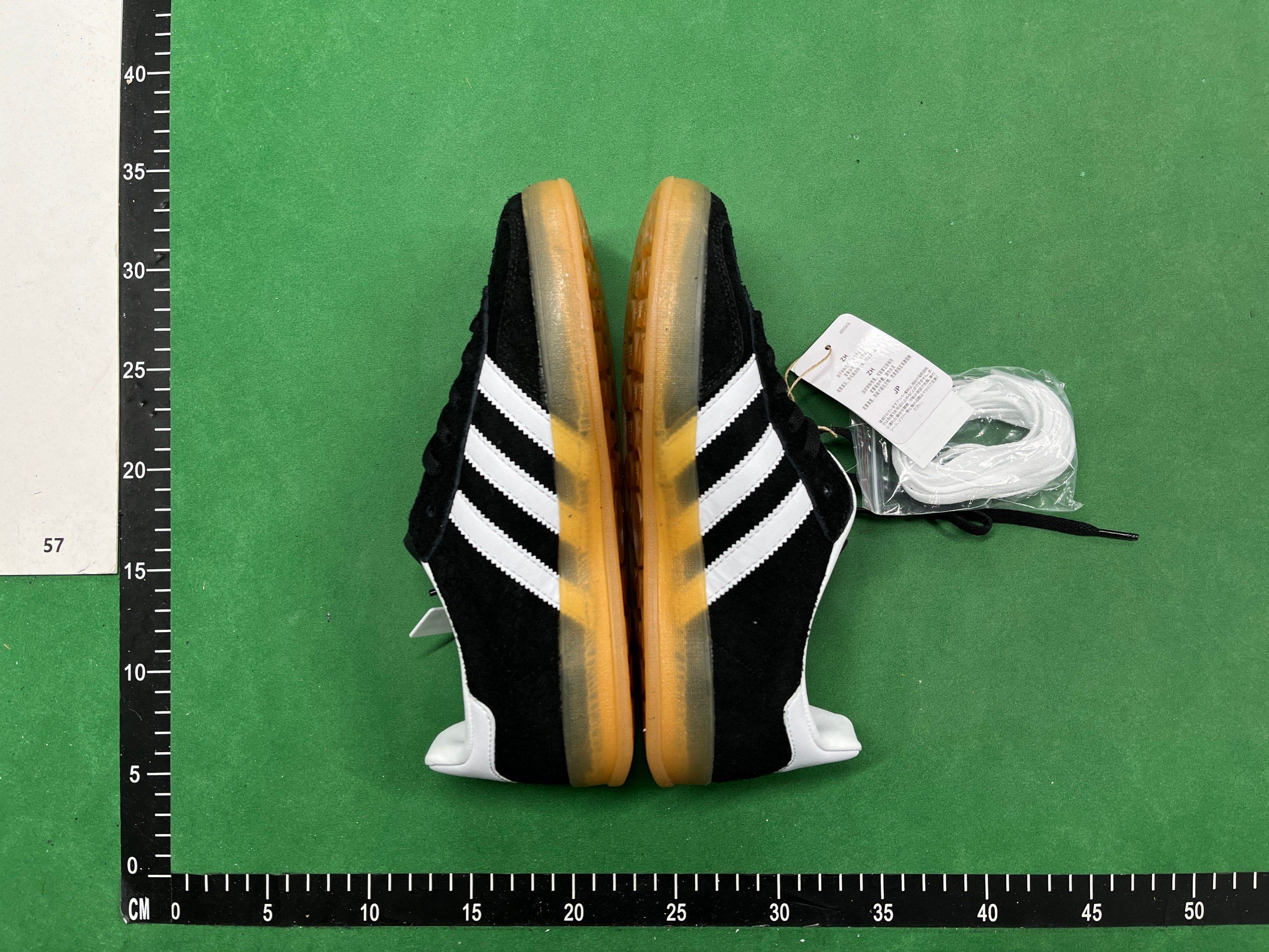 Zdjęcie QC 1 z 4 — Adidas Gazelle Sneakers