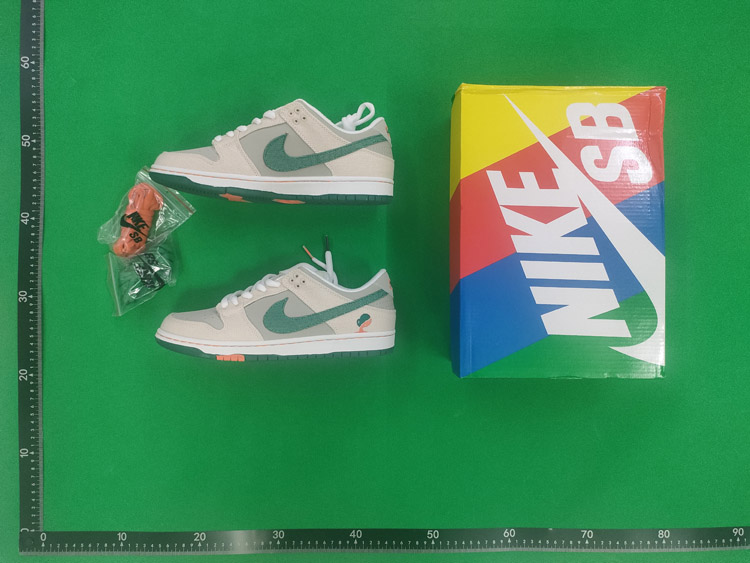 Zdjęcie QC 1 z 2 — Nike Dunk Low Sneakers [40 styles]