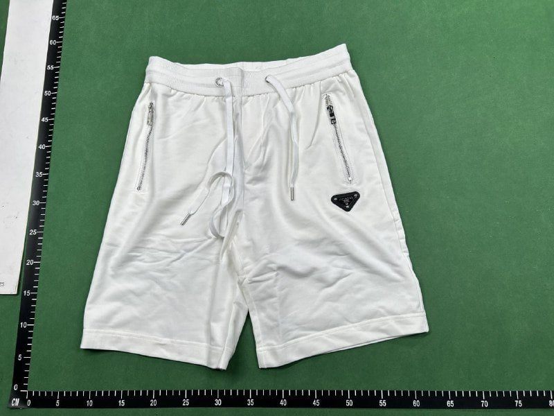 Zdjęcie QC 1 z 1 — Prada Logo-Print Drawstring Shorts