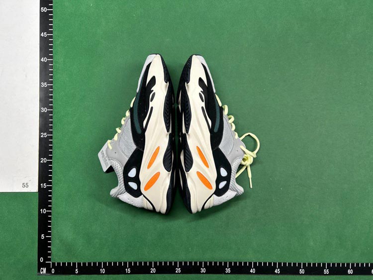 Zdjęcie QC 3 z 4 — Adidas Yeezy Boost 700 Sneakers [21 styles]