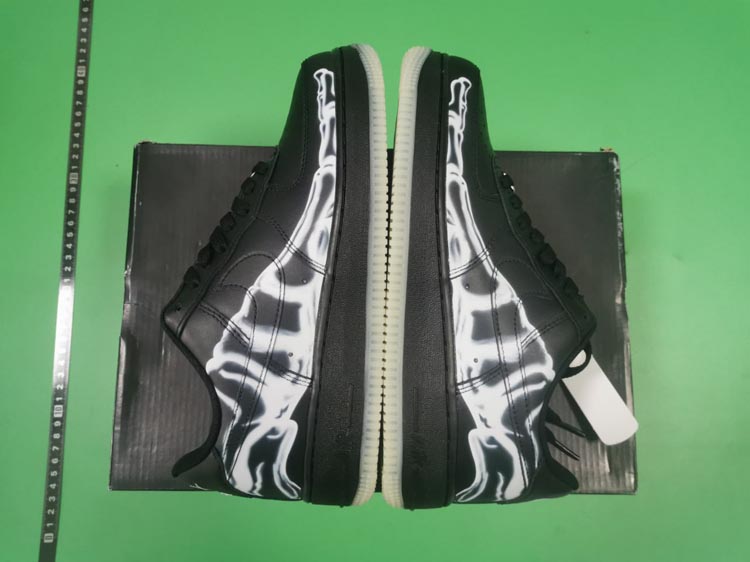 Zdjęcie QC 4 z 4 — Nike Air Force 1 Low 'RT' Sneakers