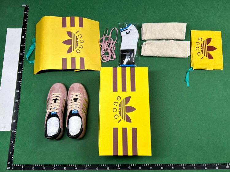 Zdjęcie QC 1 z 4 — Adidas x Gucci Gazelle Sneakers [11 styles]
