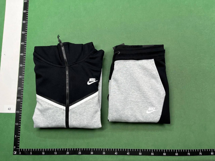 Zdjęcie QC 1 z 1 — Nike Tech Fleece Windrunner Hoodie & Jogger Pants Set [37 styles]
