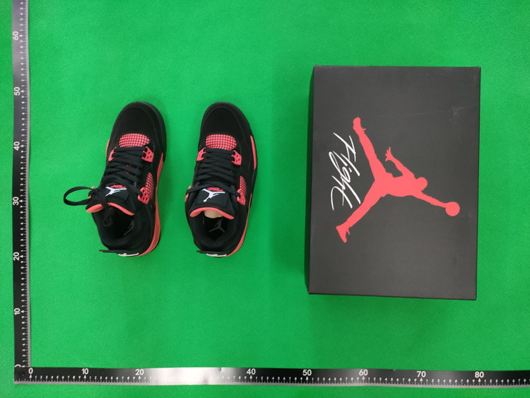 Zdjęcie QC 2 z 2 — Nike Air Jordan 4 Sneakers