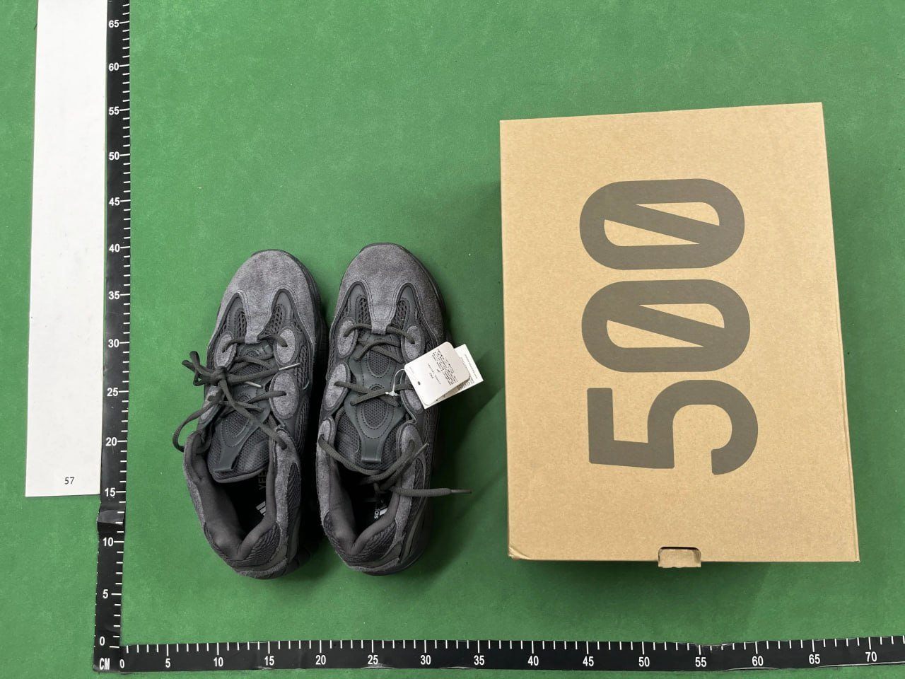 Zdjęcie QC 1 z 1 — Adidas Yeezy Boost 700 Sneakers [20 styles]
