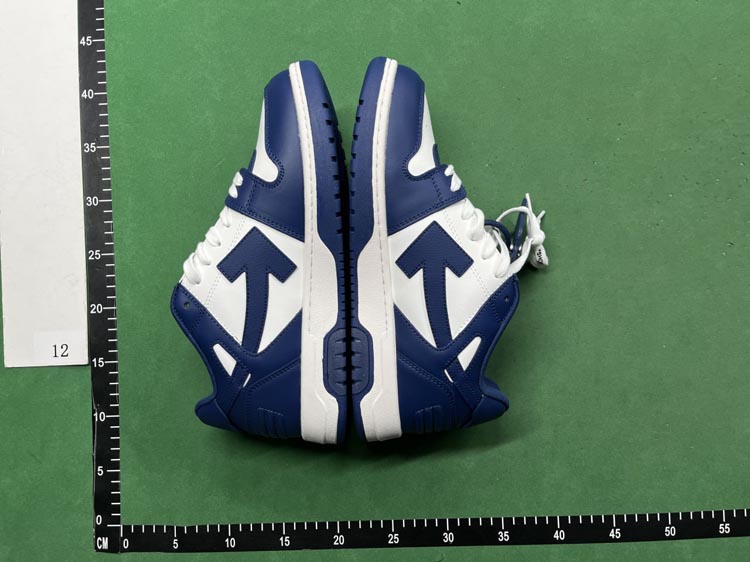 Zdjęcie QC 4 z 4 — Off-White c/o Virgil Abloh Arrow Sneakers [13 styles]
