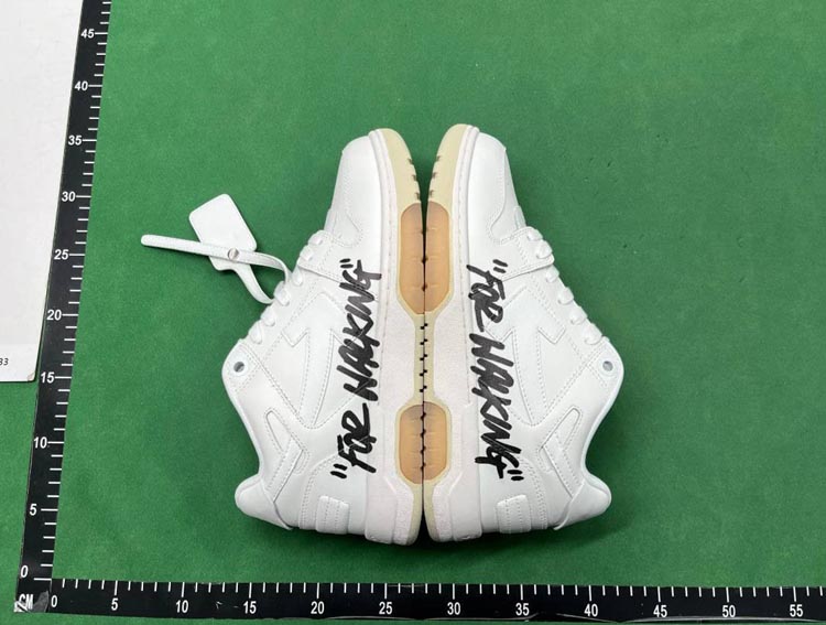 Zdjęcie QC 1 z 4 — Off-White c/o Virgil Abloh Arrow Sneakers [13 styles]