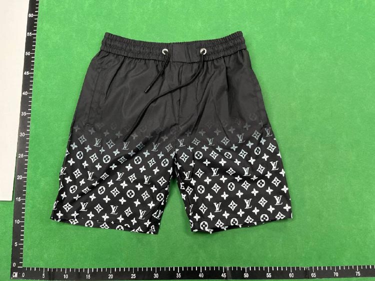 Zdjęcie QC 2 z 4 — Louis Vuitton Monogram & Collaborative Print Shorts [30 styles]