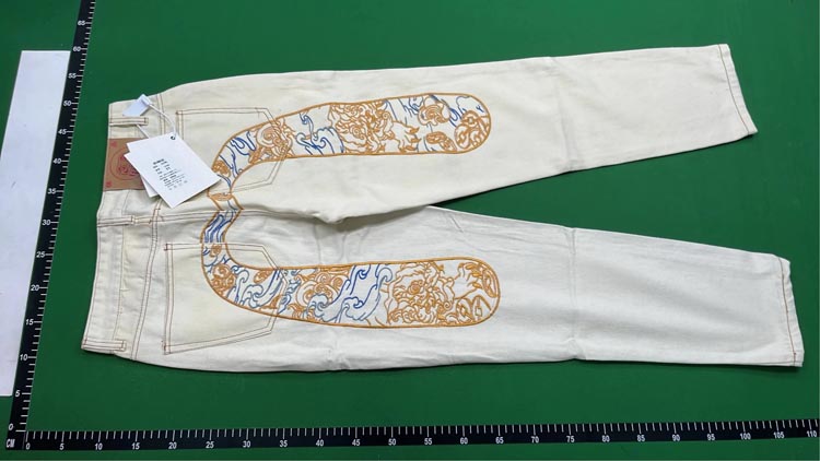 Zdjęcie QC 1 z 3 — EVISU Fujiyama Denim Jeans [23 styles]
