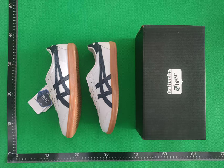Zdjęcie QC 4 z 5 — Onitsuka Tiger Mexico 66 Sneakers [14 styles]
