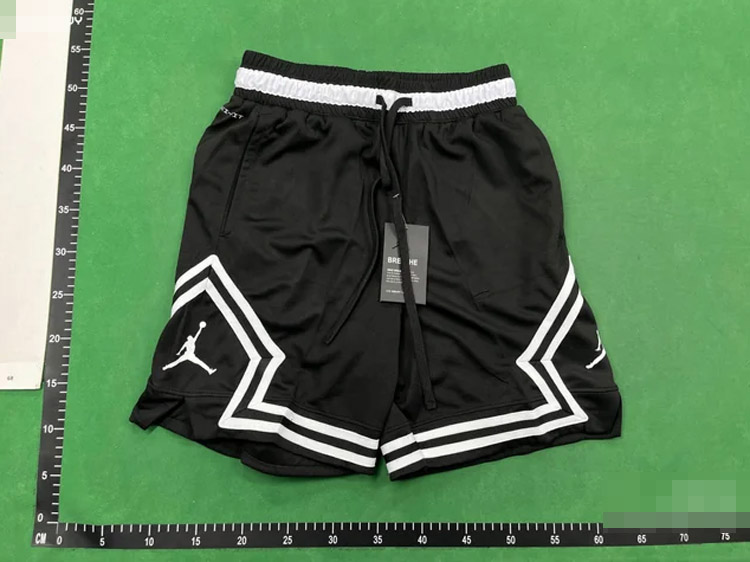 Zdjęcie QC 1 z 1 — Jordan Diamond Shorts [40 styles]