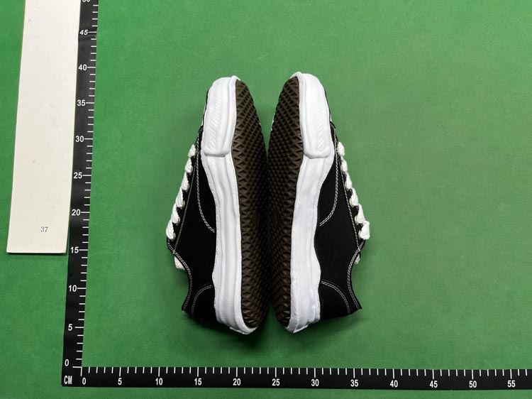 Zdjęcie QC 2 z 3 — Yohji Yamamoto × Adidas Bounce Sneakers