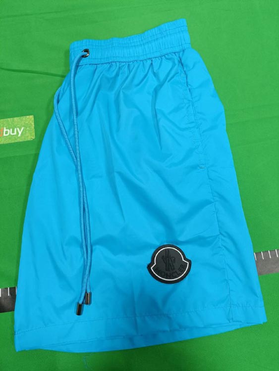 Zdjęcie QC 3 z 4 — Moncler Logo Tape Shorts