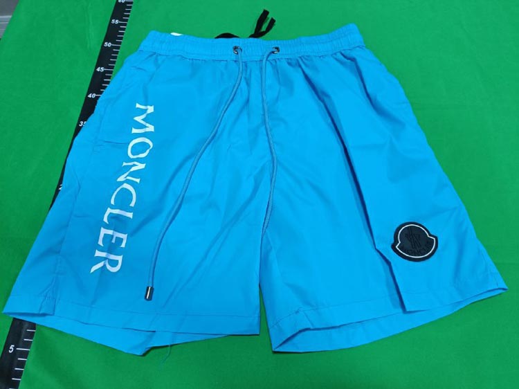 Zdjęcie QC 1 z 4 — Moncler Logo Tape Shorts