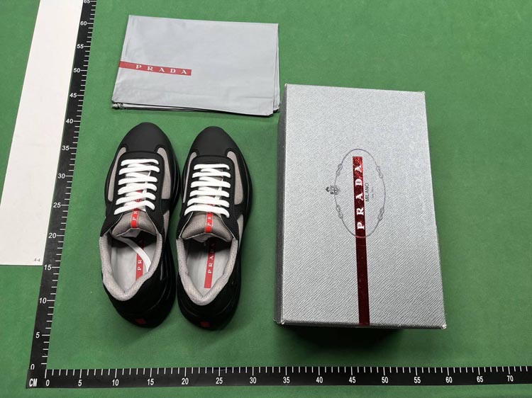 Zdjęcie QC 1 z 3 — Prada Re-Nylon Runner Sneakers [13 styles]