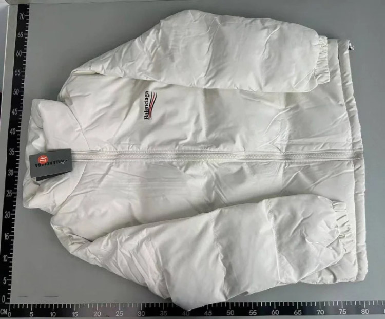 Zdjęcie QC 2 z 3 — Balenciaga Logo Puffer Jacket [5 styles]