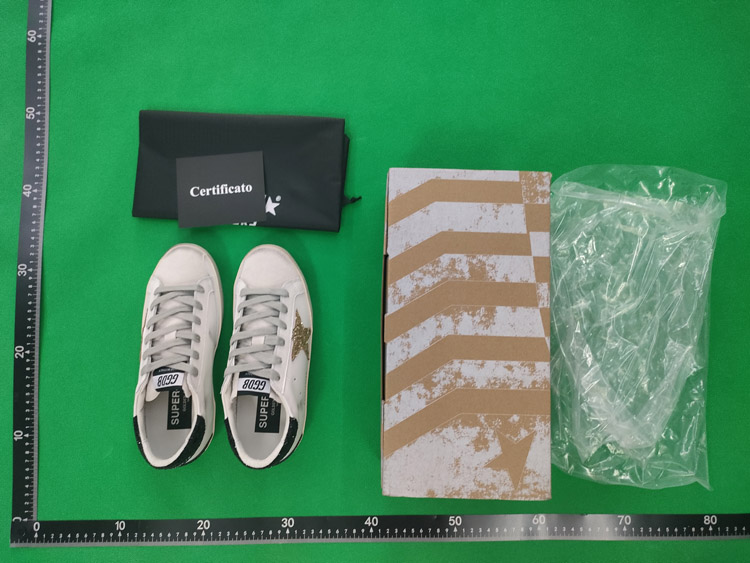 Zdjęcie QC 2 z 2 — Golden Goose Superstar Sneakers