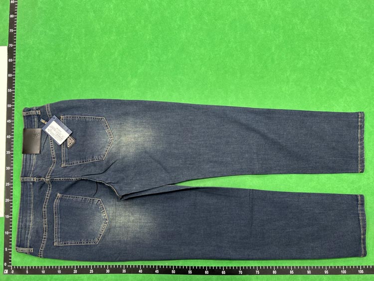 Zdjęcie QC 4 z 4 — Gucci GG Logo Denim Jeans