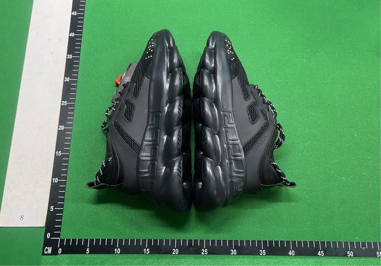 Zdjęcie QC 2 z 3 — Versace Chain Reaction Sneakers
