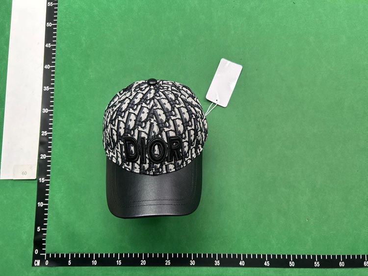 Zdjęcie QC 1 z 4 — Gucci GG Supreme / Fendi FF Monogram Baseball Caps [40 styles]