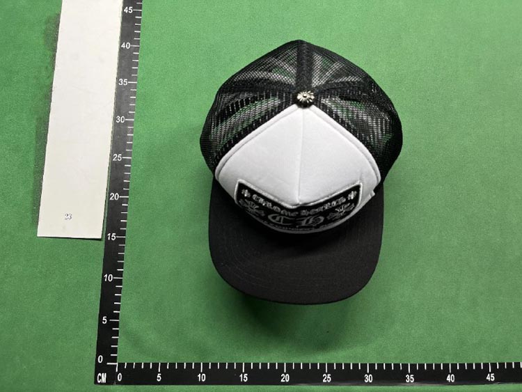 Zdjęcie QC 3 z 4 — Chrome Hearts CH Logo Trucker Hat [35 styles]