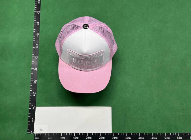 Zdjęcie QC 4 z 4 — Chrome Hearts CH Logo Trucker Hat [35 styles]
