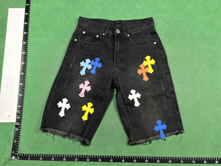 Zdjęcie QC 1 z 1 — Levi's 501 Custom Cross-Embroidered Denim Jeans [35 styles]