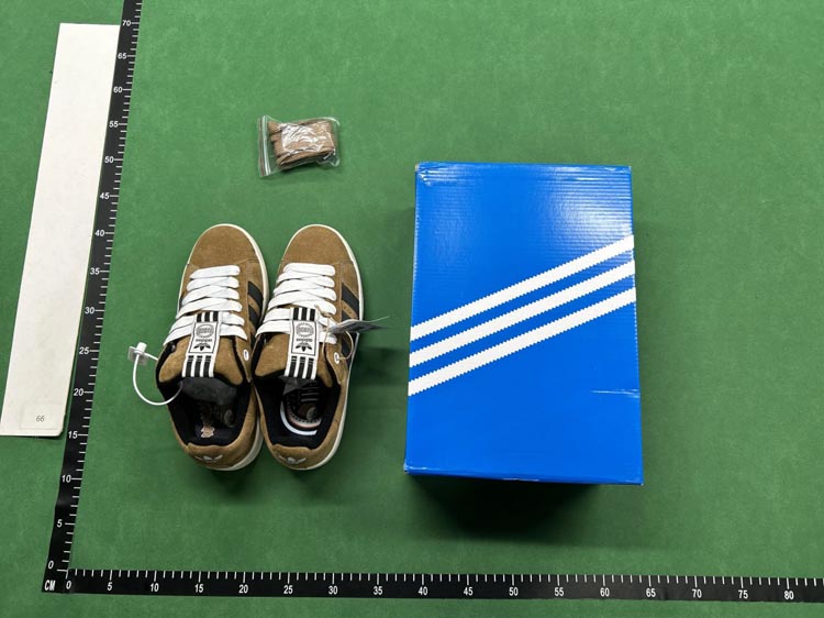 Zdjęcie QC 4 z 4 — Adidas Superstar Sneakers