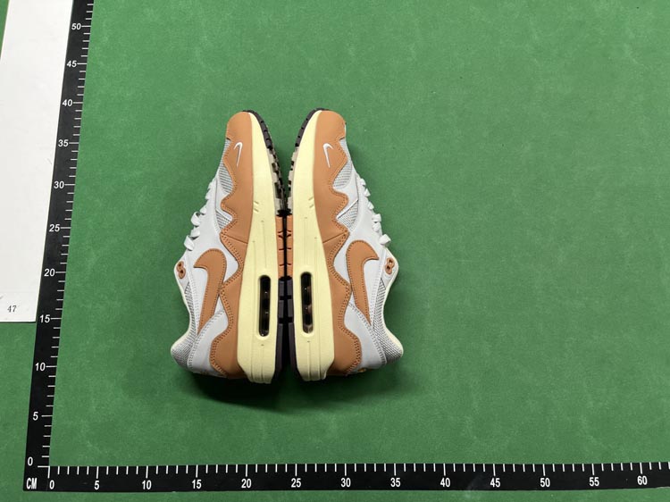Zdjęcie QC 1 z 3 — Nike Air Max 1 Sneakers [30 styles]