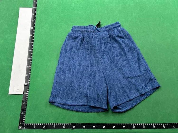 Zdjęcie QC 3 z 3 — Dior Oblique Shorts [27 styles]