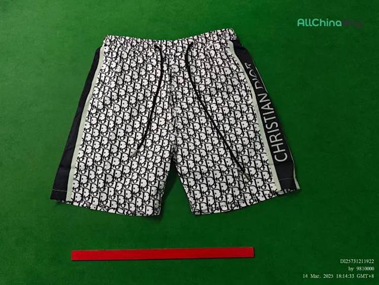 Zdjęcie QC 1 z 3 — Dior Oblique Shorts [27 styles]