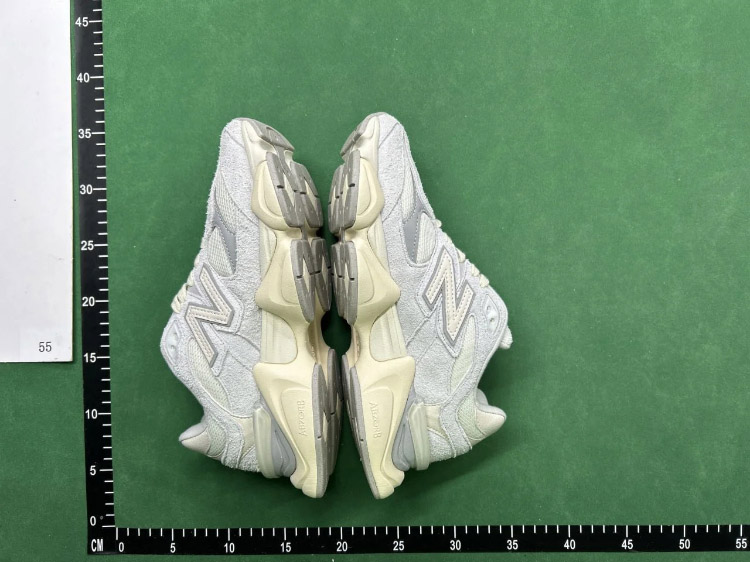 Zdjęcie QC 1 z 7 — New Balance 9060 Sneakers [31 styles]