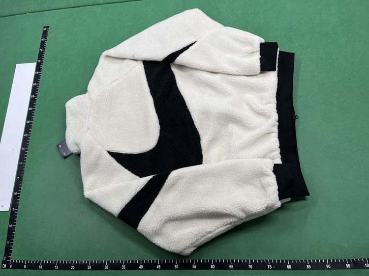 Zdjęcie QC 2 z 3 — Nike Sherpa Fleece Jacket [4 styles]
