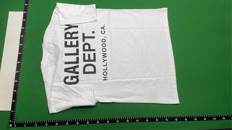Zdjęcie QC 2 z 3 — Gallery Dept. 'Gallery Dept. Hollywood, CA' Graphic T-Shirt [11 styles]